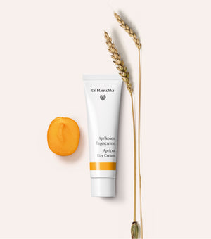 NEW: the Dr. Hauschka Apricot Day Cream, for the perfect glow!
